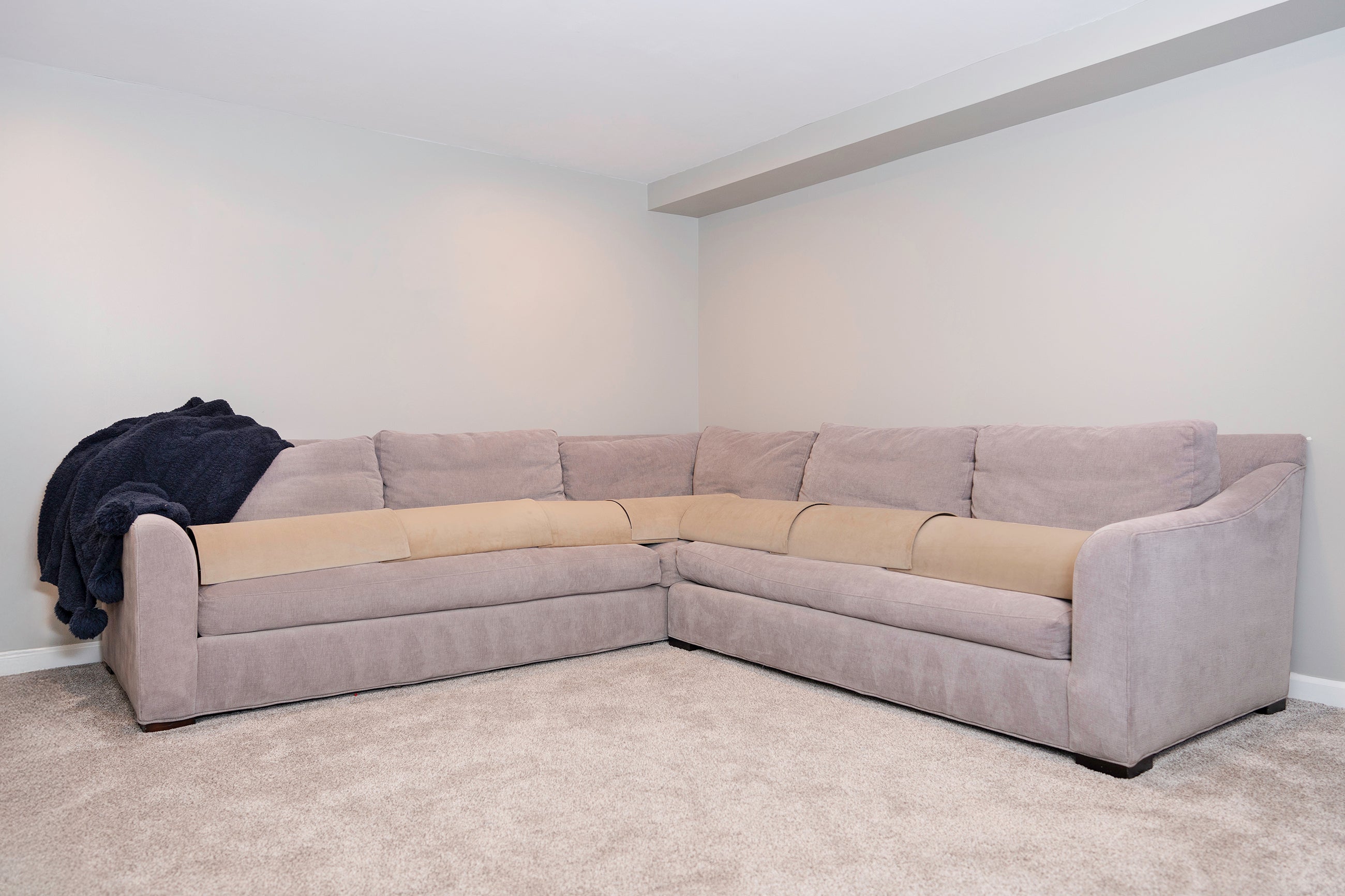 doggofffit_large sectional_protector-toast_cover