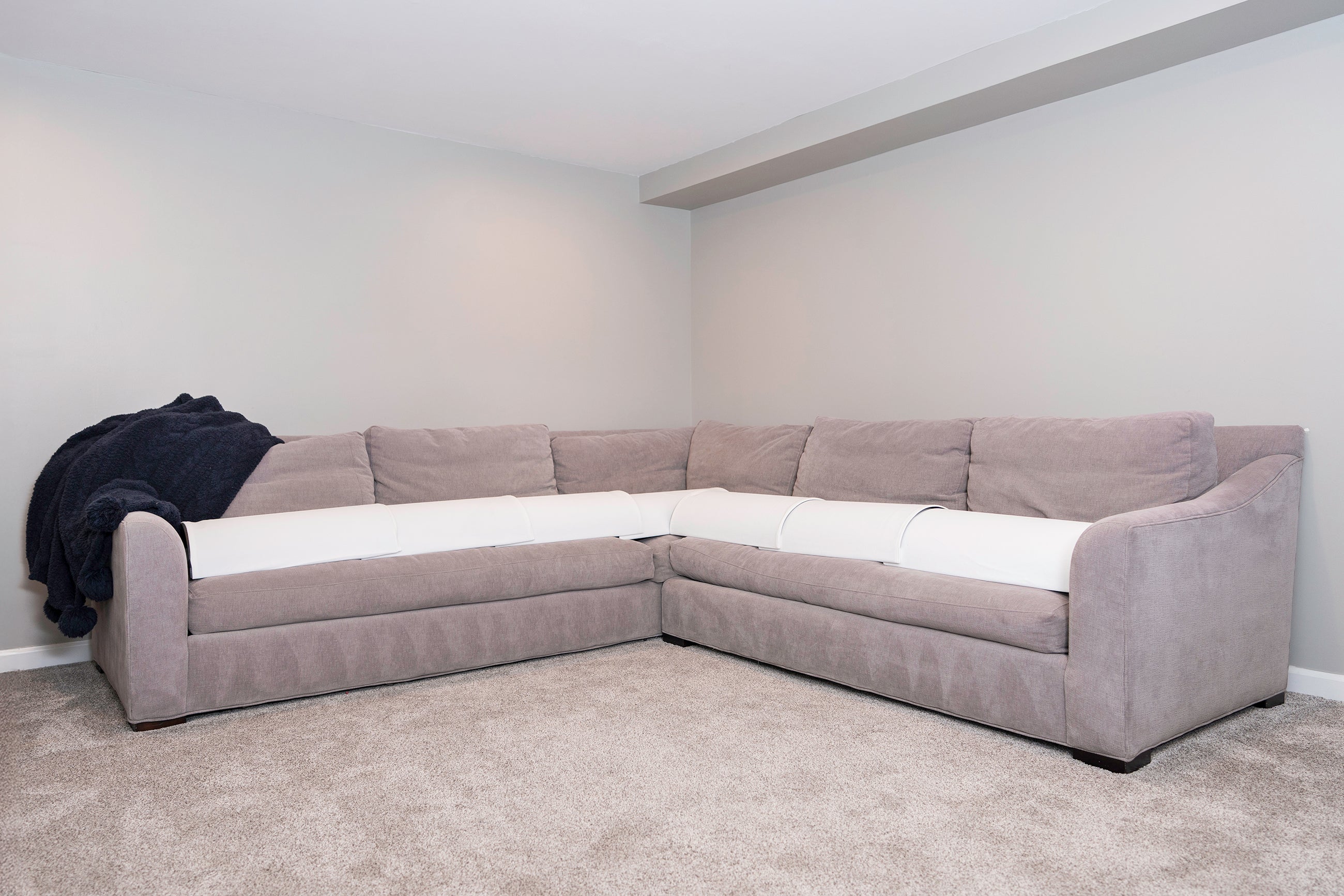 doggofffit_large sectional_protector-white_cover