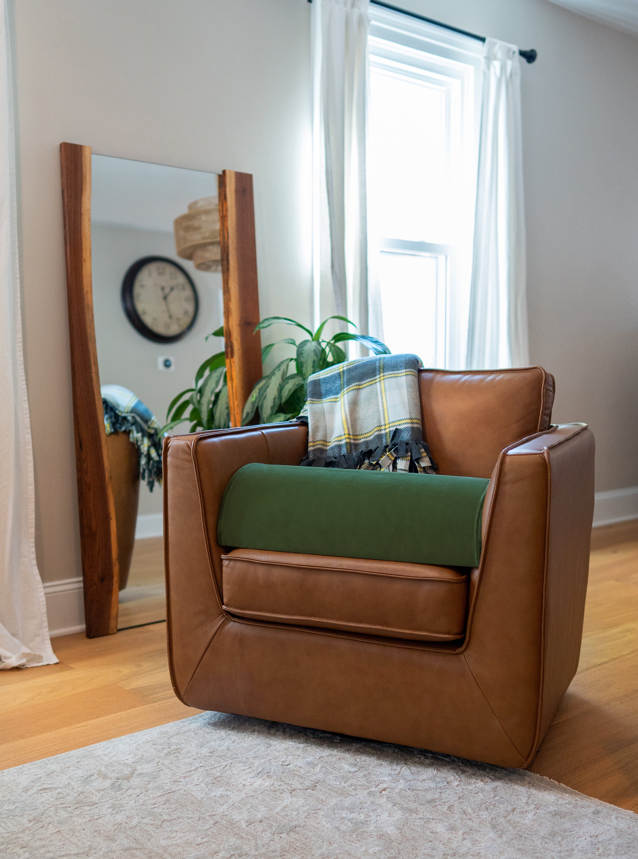 doggofffit-single_unit-chair_protector-forrest_cover